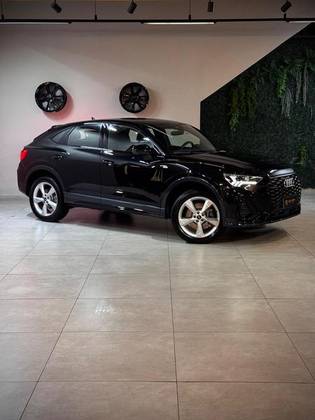 AUDI Q3 2.0 40 TFSI GASOLINA SPORTBACK PERFORMANCE BLACK QUATTRO TIPTRONIC AUDI Q3 2.0 40 TFSI GASOLINA SPORTBACK PERFORMANCE BLACK QUATTRO TIPTRONIC